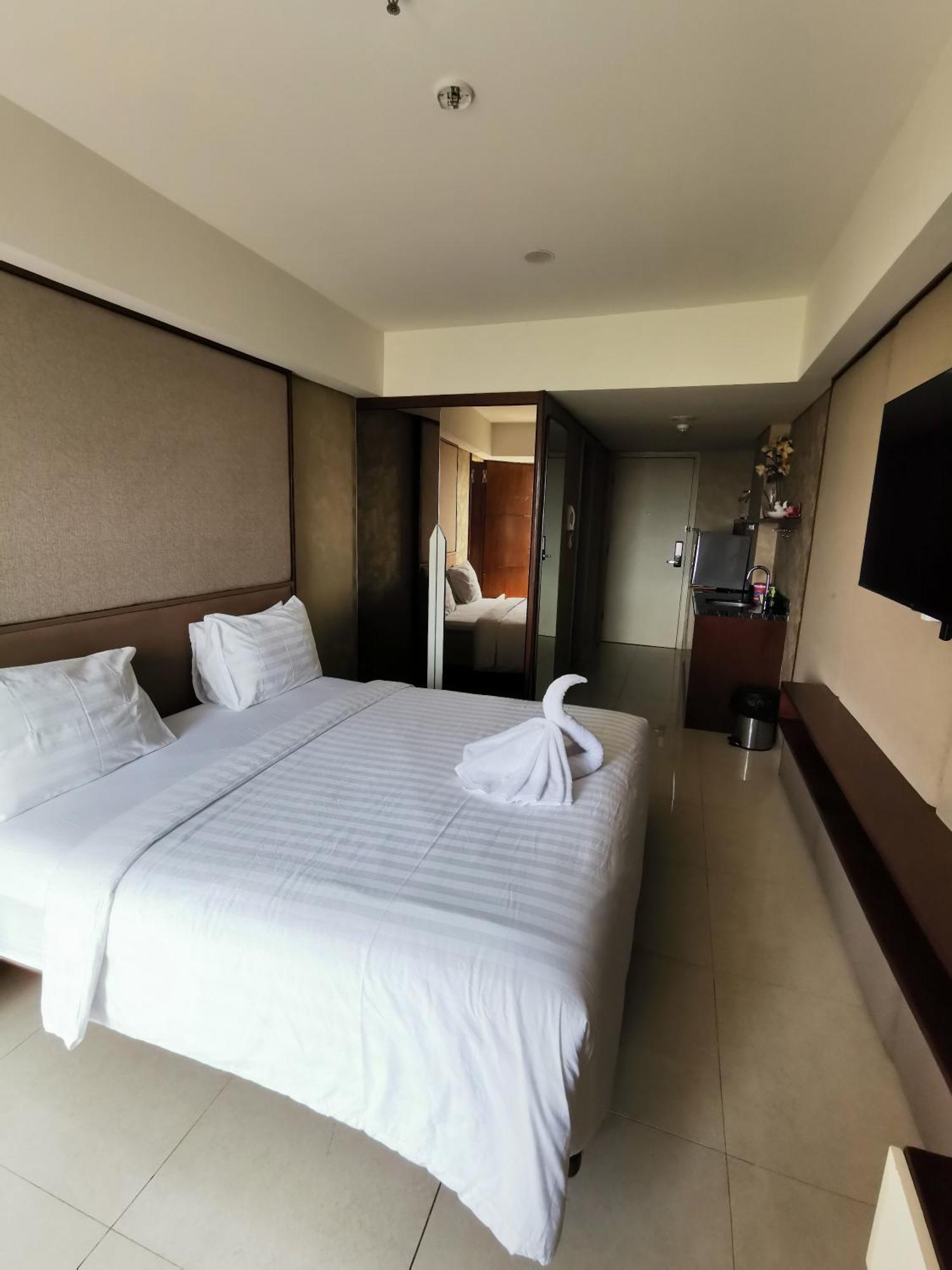 Warhol Residence Semarang Simpang Lima Екстериор снимка